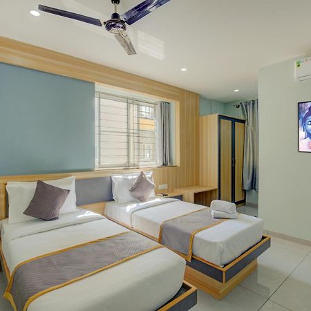 Hotel Park Lane Yelahanka Bangalore Exterior foto